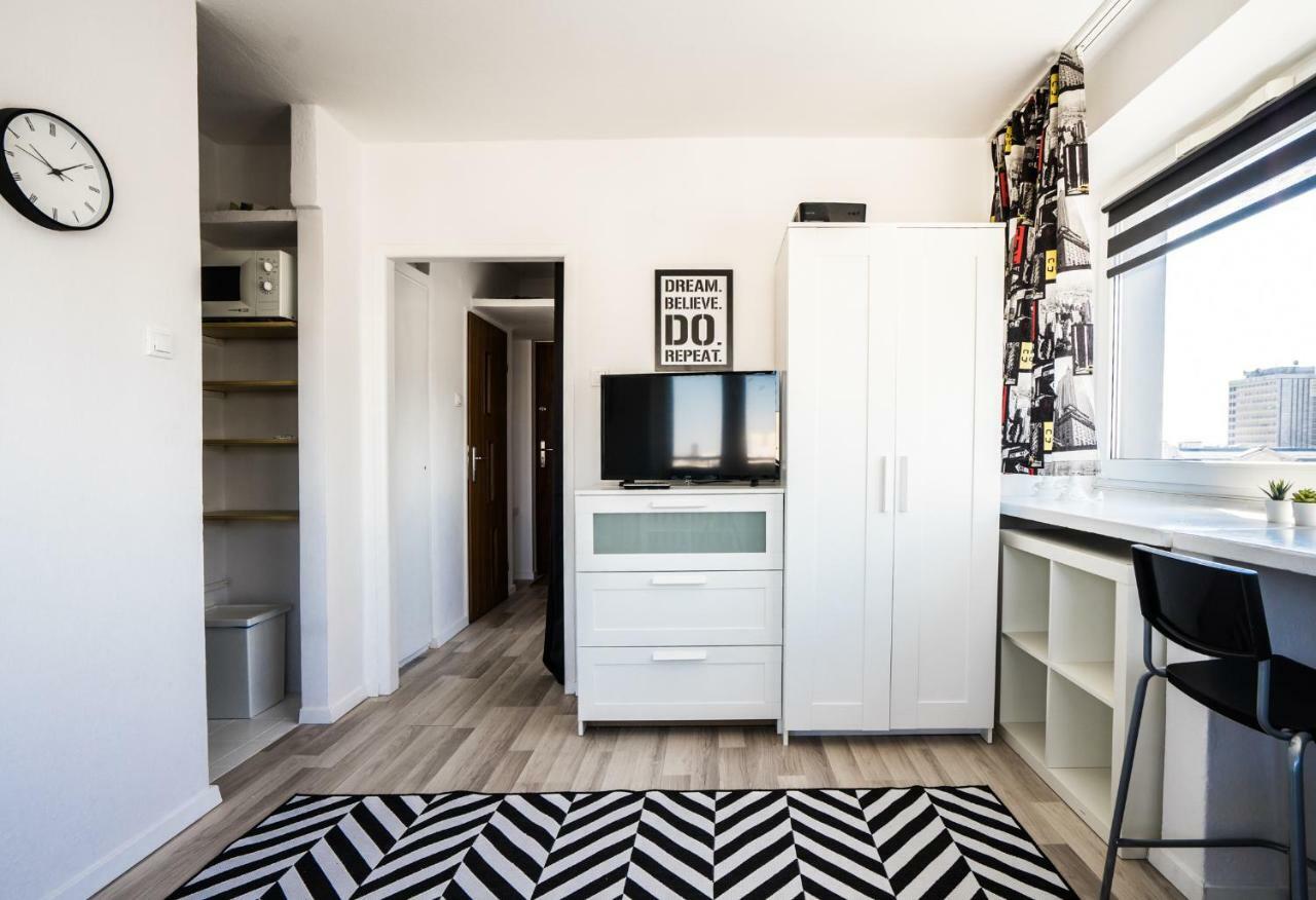 Elegant Apartment Panoramic Varşovia Exterior foto